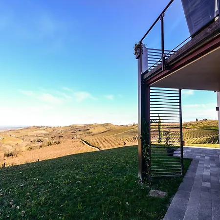 Di Langa Villa *